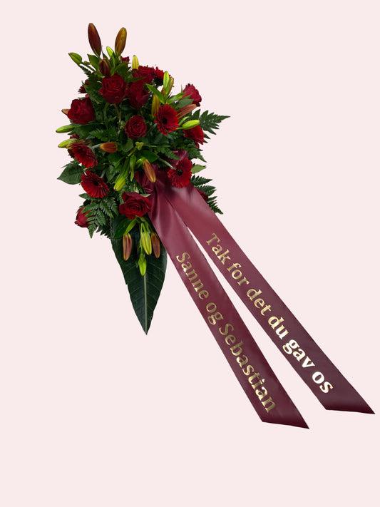 Båredekoration – Rød Rosehyldest