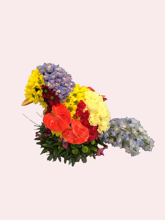 Fugl fremstillet i blomster